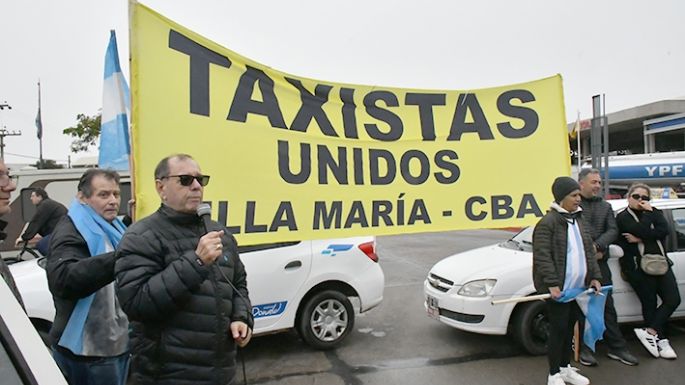 Taxistas protestaron por apps