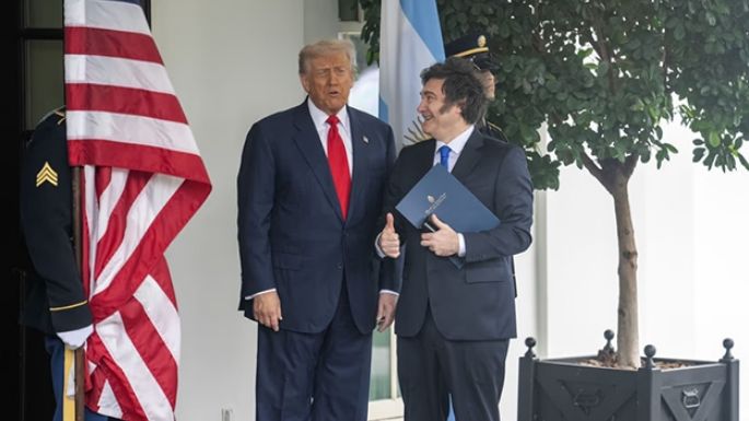“Hacer América grande otra vez”, escribió Milei