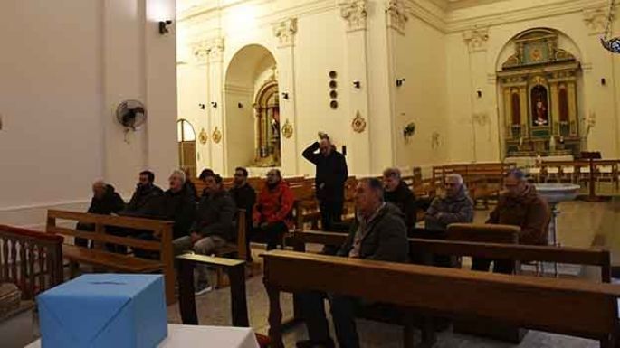 Rosario de Hombres, por las familias