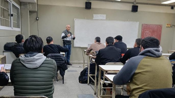 Estudiantes avanzan hacia la habilitación como electricistas matriculados