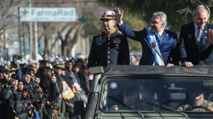 Llaryora pidió "unidad" y acuerdos de largo plazo durante el acto por el Día de la Independencia