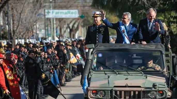 Con llamado a la unidad