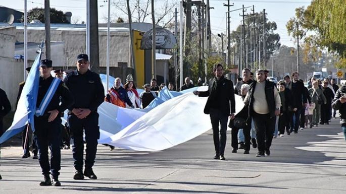 Tagni: “Sigamos luchando  y honrando esta bandera”