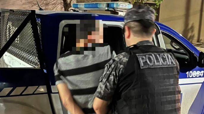 Detuvieron a un hombre acusado de amenazar con un cuchillo para robar una cerveza