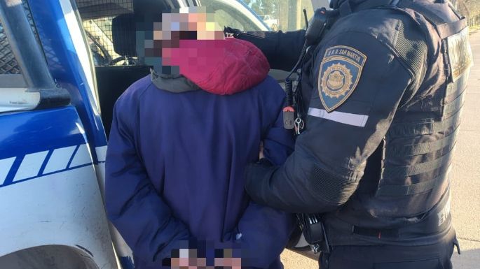 Continúa la detención de jóvenes que limpian vidrios