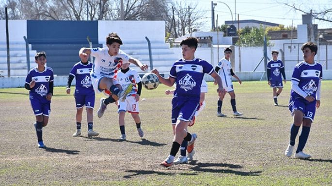 Los pibes no paran de jugar