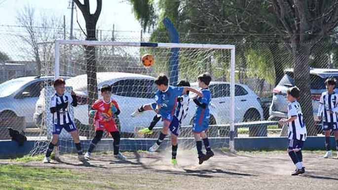 Los pibes no paran de jugar