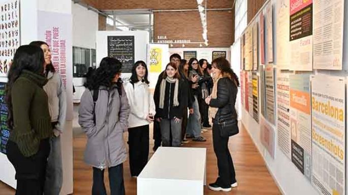 Muestra, charla y un convenio