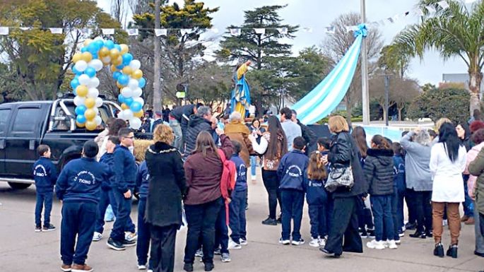 Cañas anunció obras en las patronales