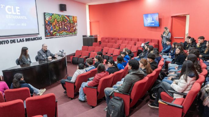 Estudiantes secundarios avanzaron en nuevas propuestas para mejorar sus escuelas y la comunidad