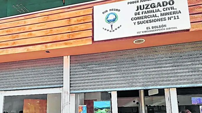 La Justicia le prohibió jugar al fútbol por no pagar la cuota alimentaria de su hija