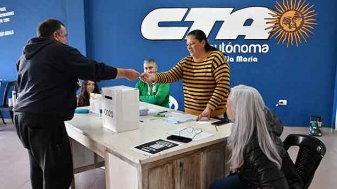 Hubo festejo de la lista opositora