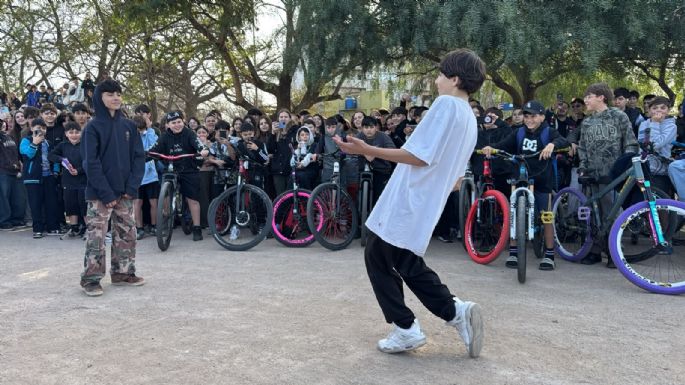 Mucho aura y mucha gente: así fue la primera batalla en Villa María