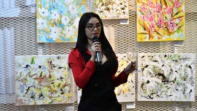 Feria de Artes Visuales en el Leonardo Favio