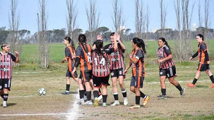 Las leonas, con  un festejo doble