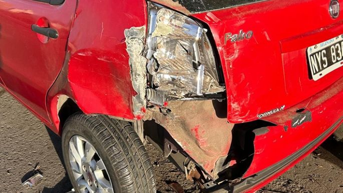 Se dio a la fuga tras chocar un auto estacionado