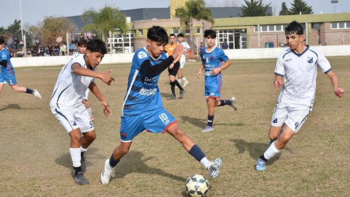 Sigue Alumni y Juniors eliminó a Universitario