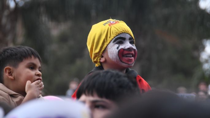 Piñón Fijo hizo cantar a Villa María: una multitud, de generación en generación