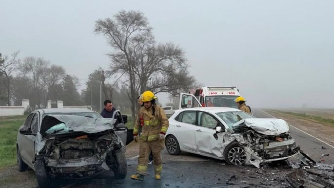 Choque frontal en Ruta 2: dos personas heridas