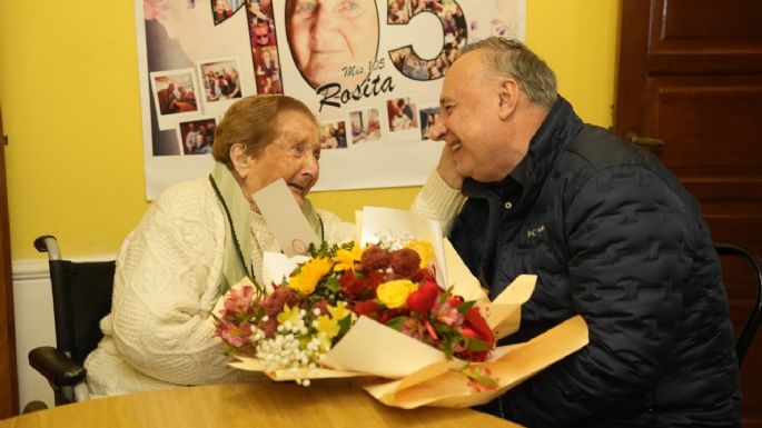 Rosita Calderón recibió a Accastello por sus 105 años