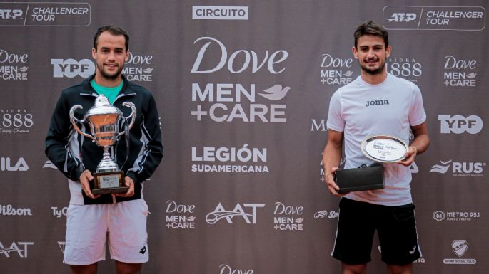 Jugó una final en el Sport Social y ahora eliminó a Novak Djokovic