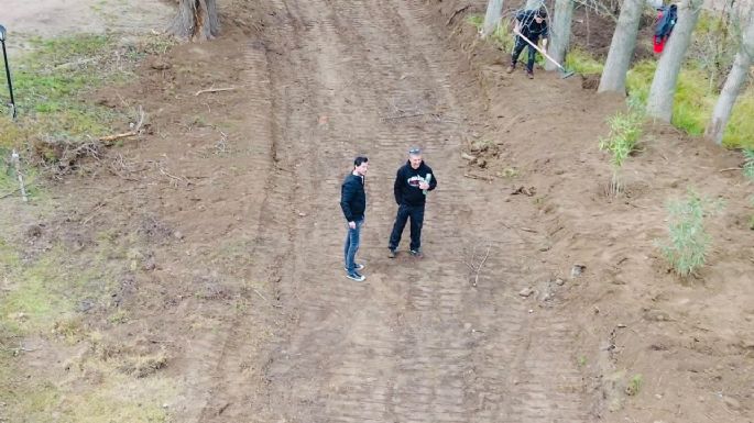 Realizan obras en Los Castañones, para mejorar el sistema de drenaje