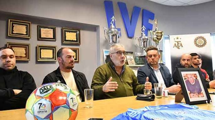 La pelota vuelve a rodar y con un claro mensaje “de estar juntos”