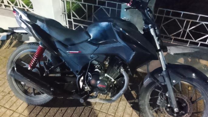 Tres menores fueron aprehendidos y recuperaron dos motos robadas