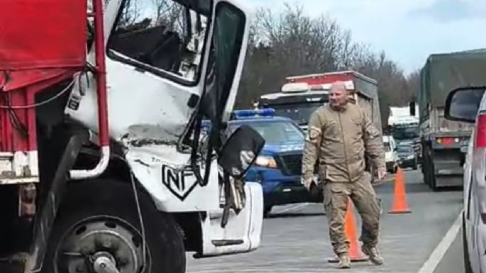 Fuerte accidente de tránsito en el ingreso a Cabral