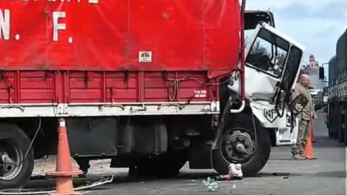 Fuerte accidente de tránsito en el ingreso a Cabral