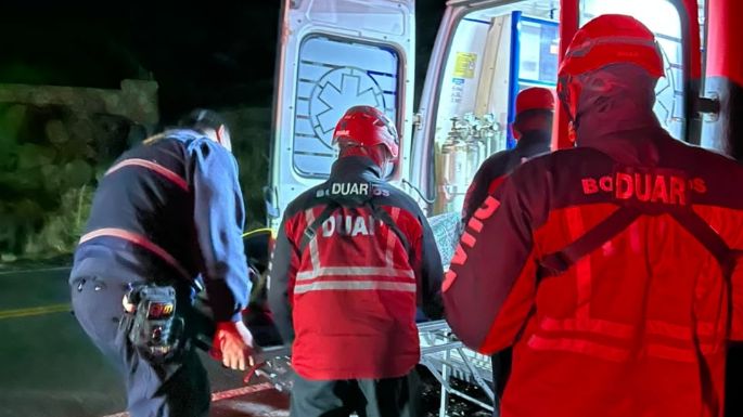 Se fracturó el tobillo mientras hacía senderismo y fue rescatada