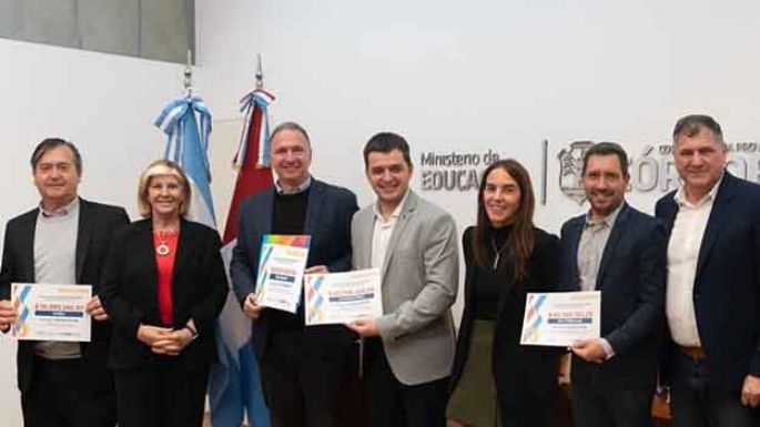 Importante ayuda a tres instituciones