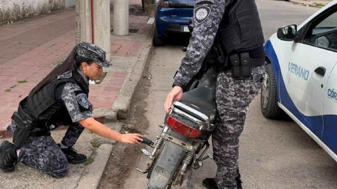 Encontraron una moto sin patente y constataron que era robada