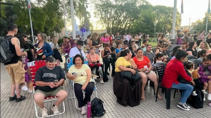Primaverazo: Villa Nueva celebra con feria, música y una batalla de canto y baile
