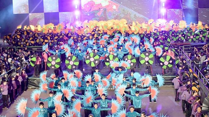 Volvió a brillar La Farándula
