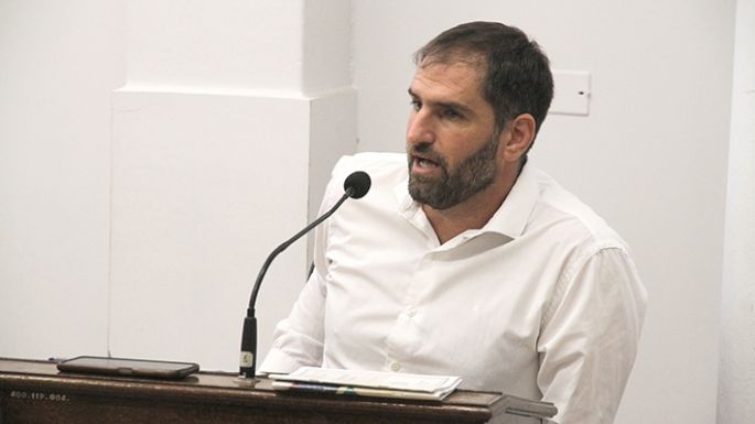 Cruces tras la licencia de Heredia