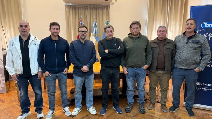 El Festival Aéreo podría tener un gran espectáculo nocturno en el cielo