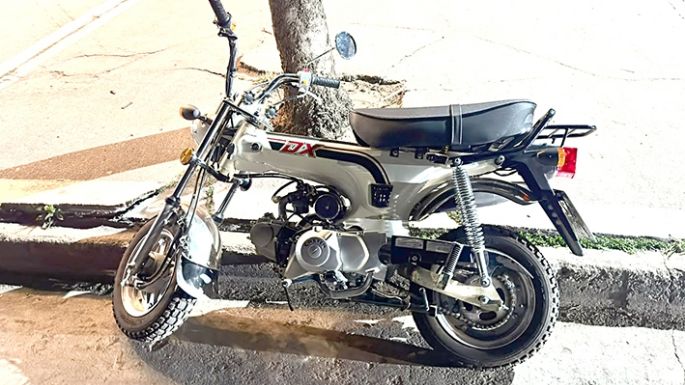 Aprehendieron a dos menores que robaron una moto