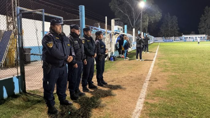 Realizan informes por el uso de pirotecnia sonora en un partido de fútbol