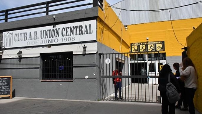 Unión Central juega en su casa y se pone al día