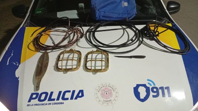 Tres detenidos, entre ellos un adolescente, por robo e intento de robo