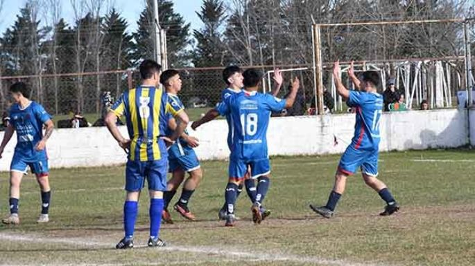 Lo dio vuelta con fútbol