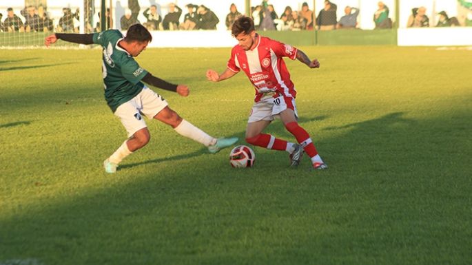 Alumni fue práctico y contundente, y goleó a Canalense