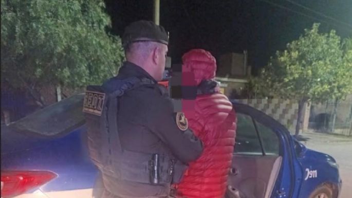 Lo detuvieron por ocasionar disturbios en la casa de su padre