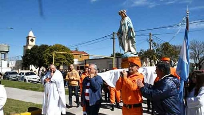 El pueblo inicia tres jornadas de festejos con “fe y coraje”